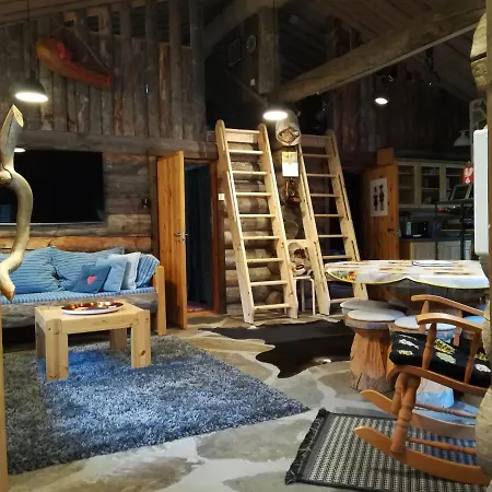 빌라 Logwood Restamaja *